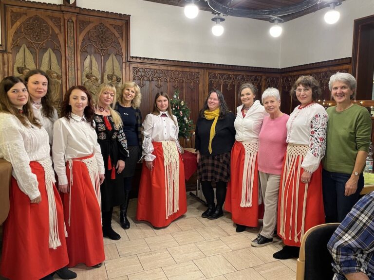 Adventsfeier im Café Globus